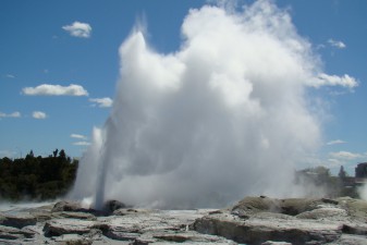 04_01_geysir01.jpg